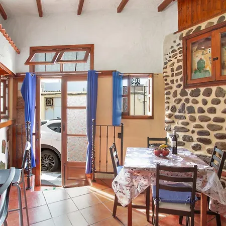 Holiday home Casa Cueva Martin