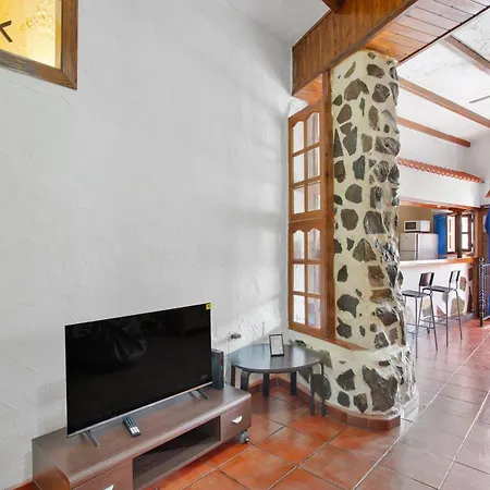 Casa Cueva Martin * Carrizal